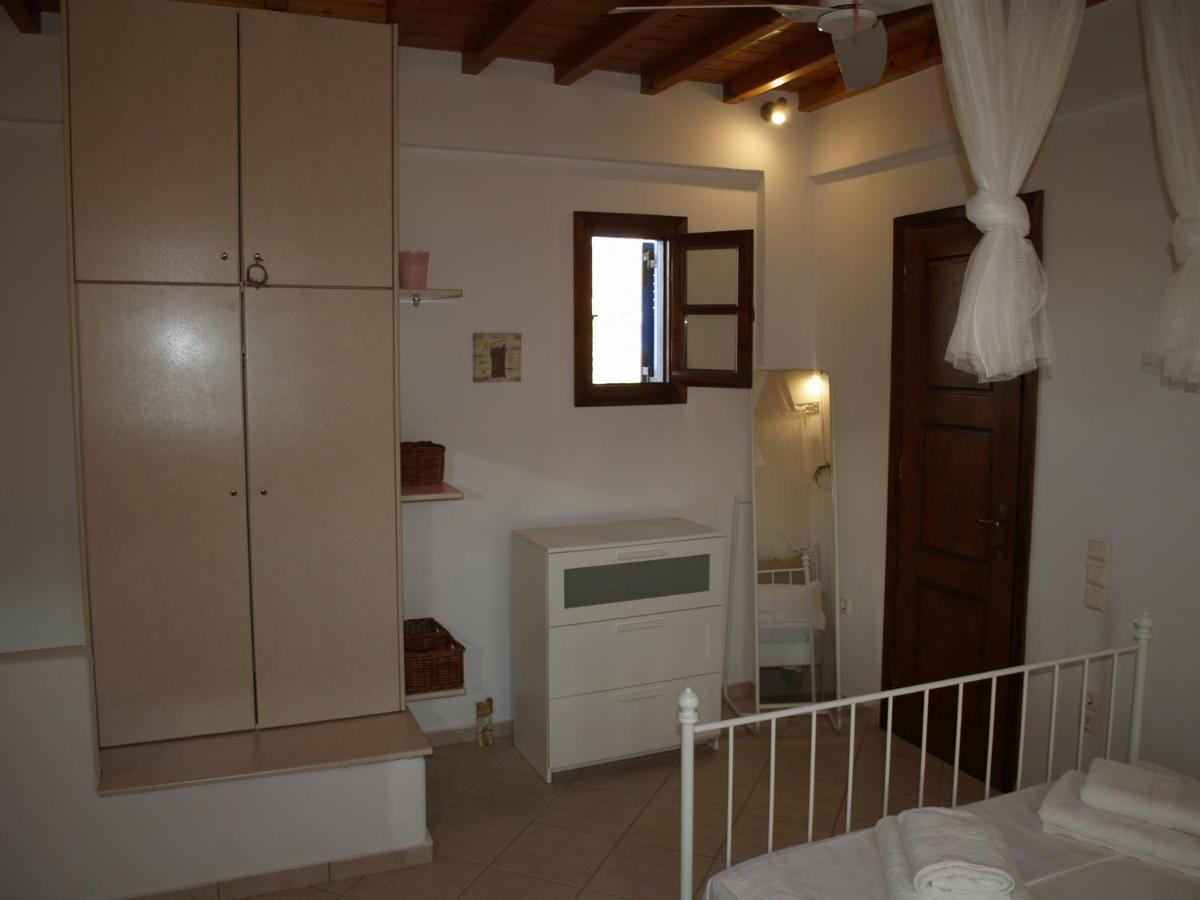 Ornos Seaside Blue Villas Exterior photo