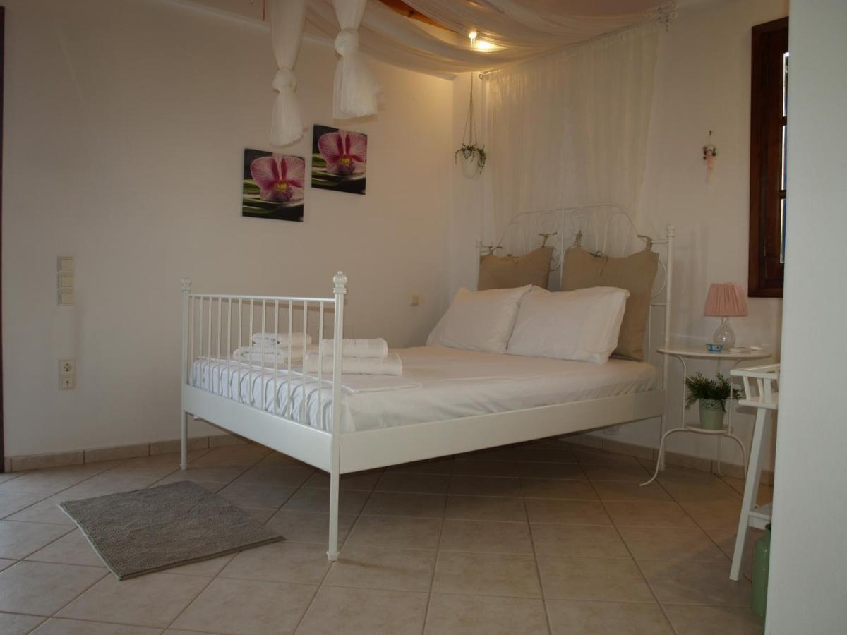 Ornos Seaside Blue Villas Exterior photo