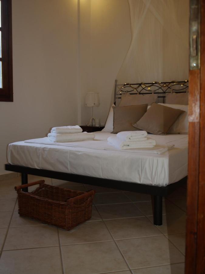 Ornos Seaside Blue Villas Exterior photo